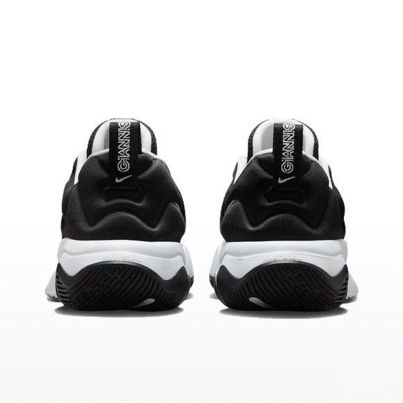 Brand New Nike Giannis Immortality 3 Oreo Men’s Sneakers DZ7533 100 - Picture 4 of 7